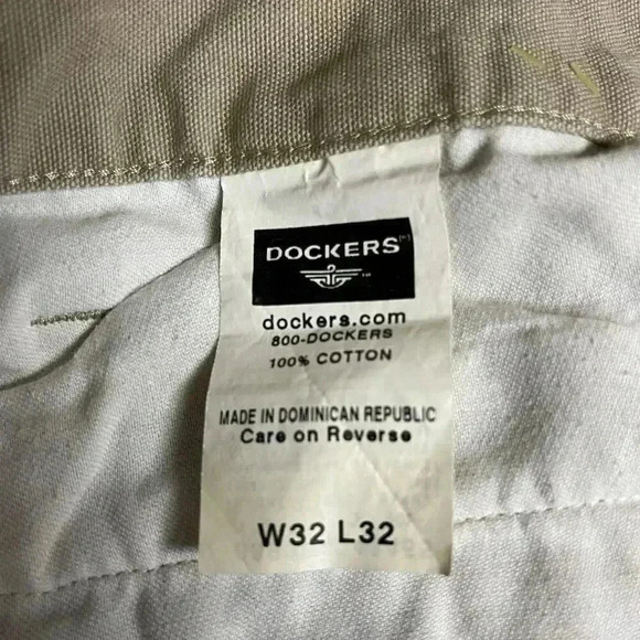 Dockers Men's Khaki Pants Beige Size 32x32 Machine Washable Multiple Pockets - Picture 6 of 7